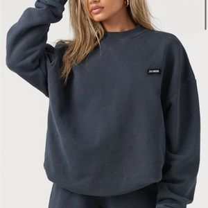 NWT Joah Brown Classic Crew Pullover in Washed Navy